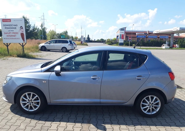 Seat Ibiza cena 37000 przebieg: 45473, rok produkcji 2017 z Knurów małe 191